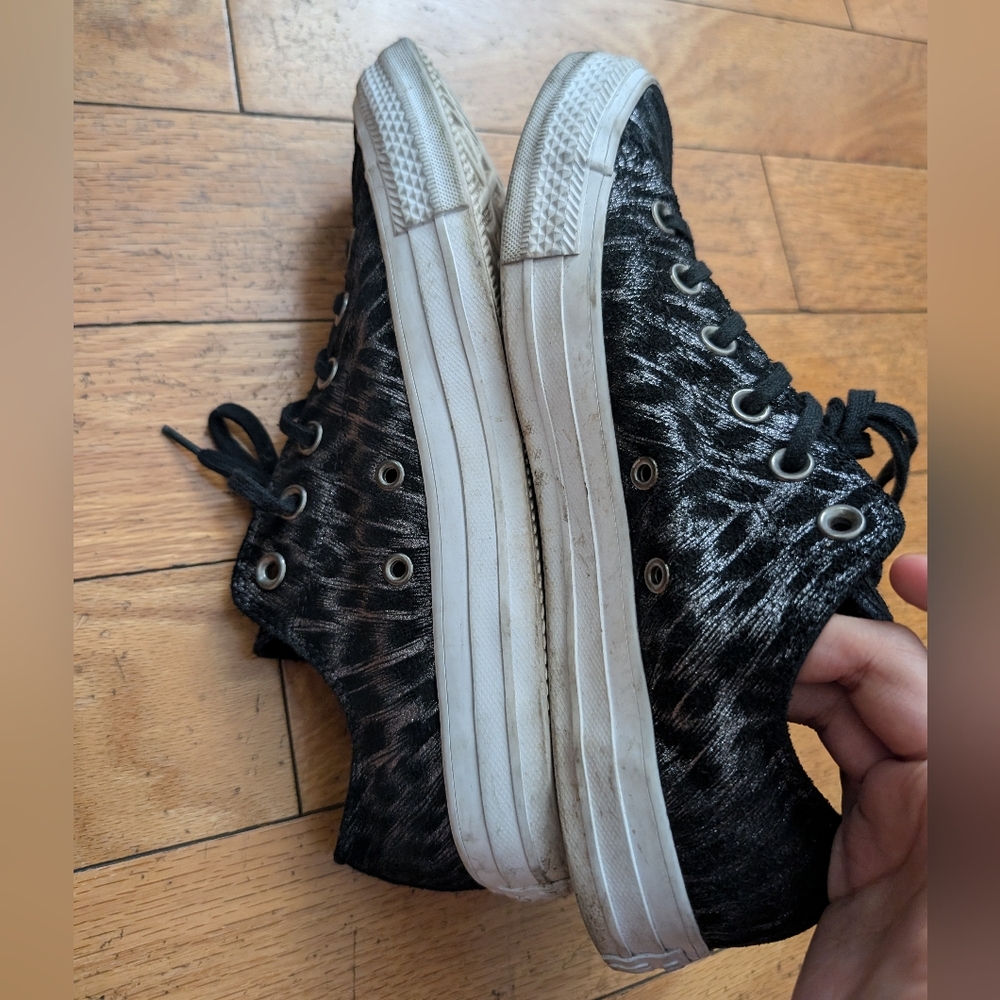 Converse All Star Ox shoes ( size 8.5 ) - Picture 5 of 10